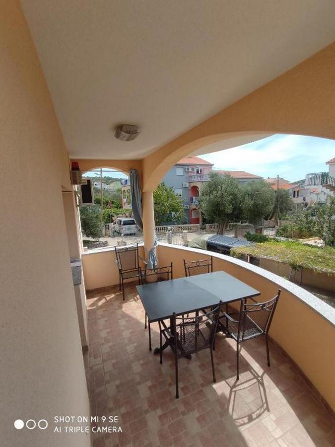 Apartments Vala Vinisce Exterior foto